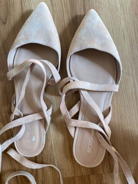 BCBGeneration Women's Pointed Lace-Up Flats in cream color 10B size